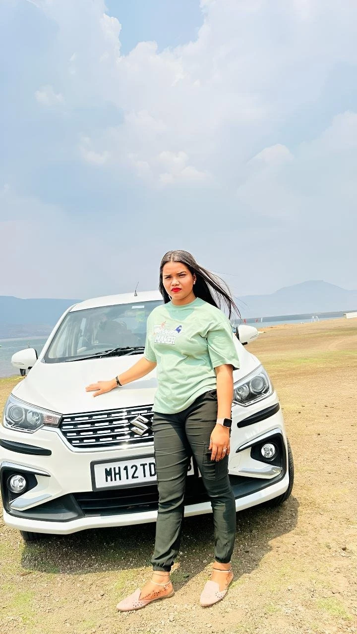 Anjali Patel – Indian escort in Pune — 3 / 10