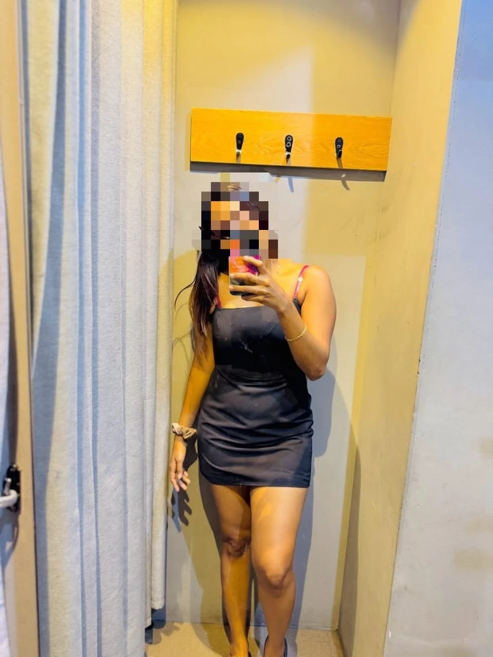 Kavini – Sri Lankan escort in Colombo — 6 / 11