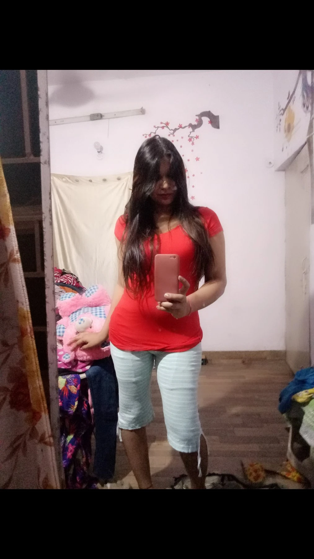 Shikha – Indian escort in New Delhi — 2 / 5