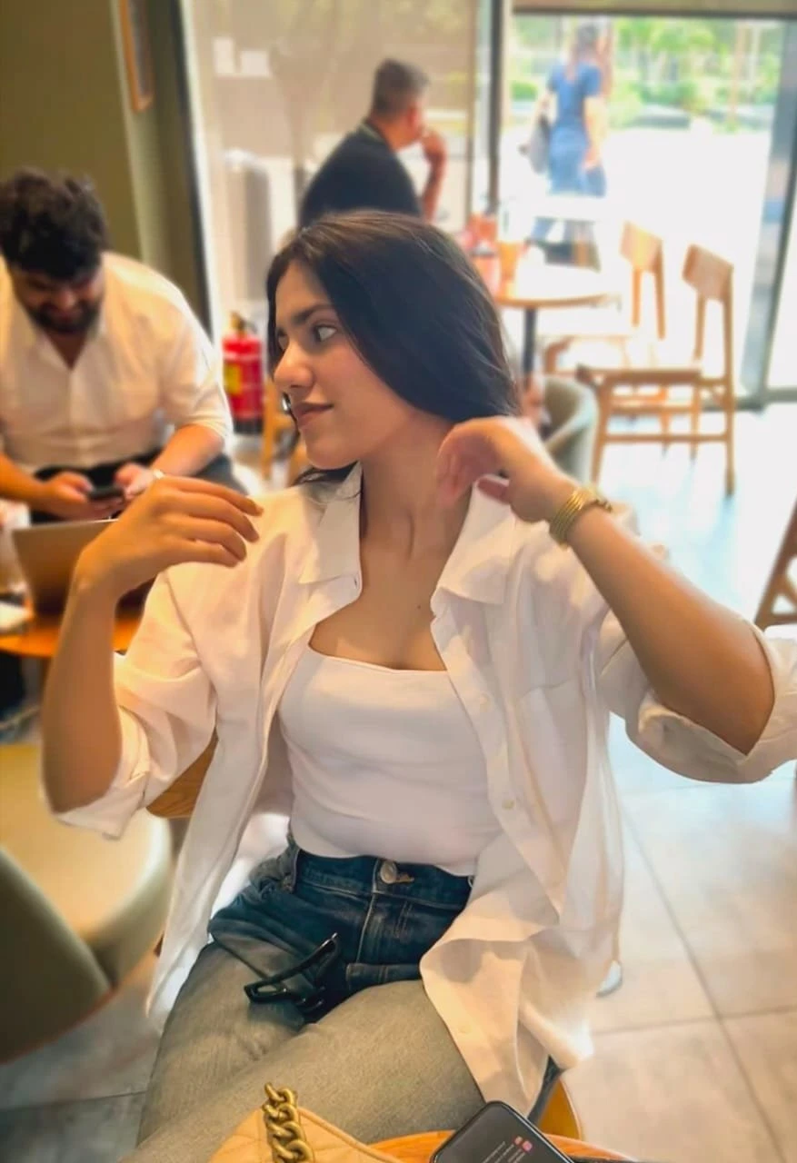 Chetna – Indian escort in Hyderabad, Escort, Hyderabad