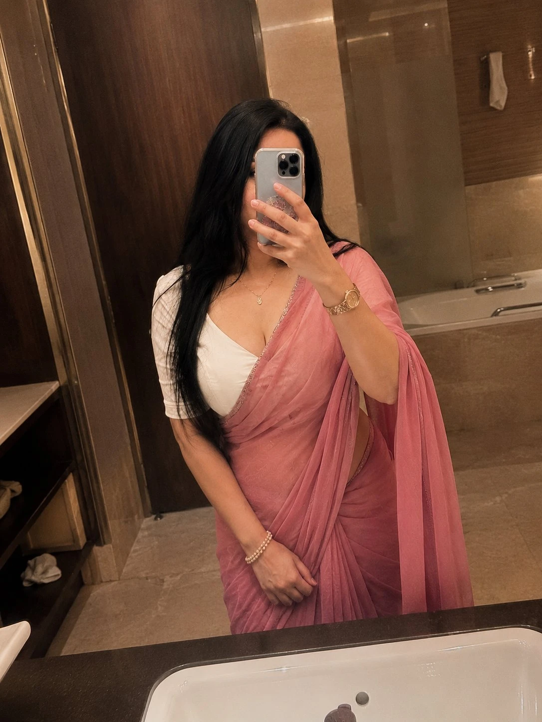 Reena – Indian escort in Jaipur — 5 / 6