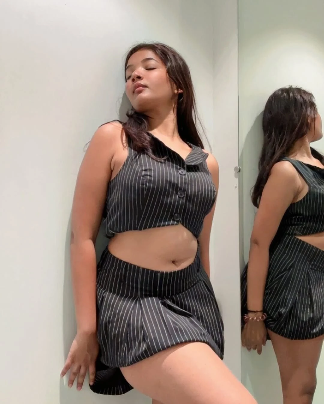 Taniya Mirza – Indian escort in Manali — 3 / 4