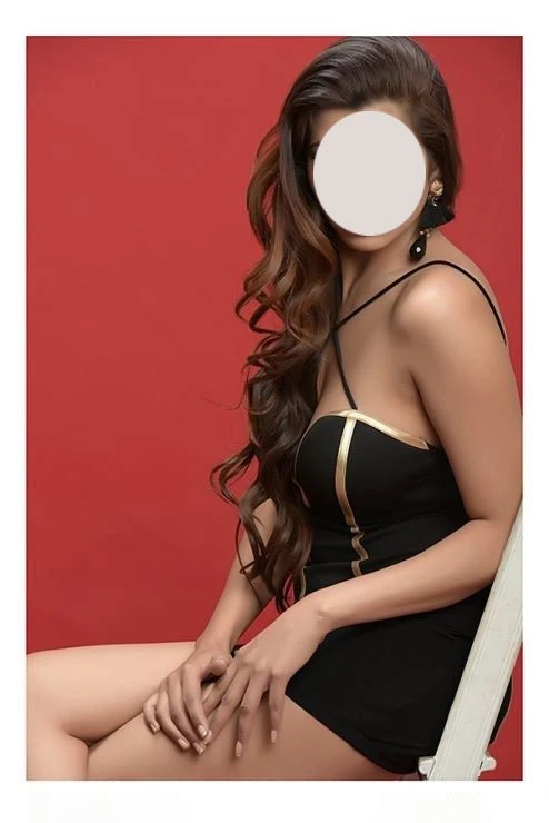 Aniya Ahuja – Indian escort in Mumbai — 4 / 5
