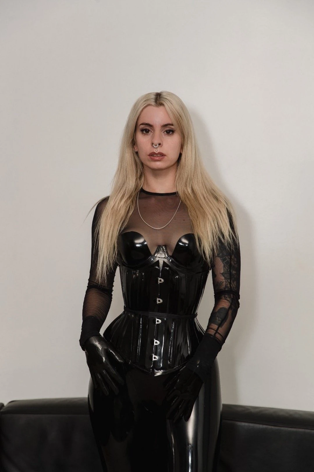 Sarah – British dominatrix in Stockholm — 6 / 7