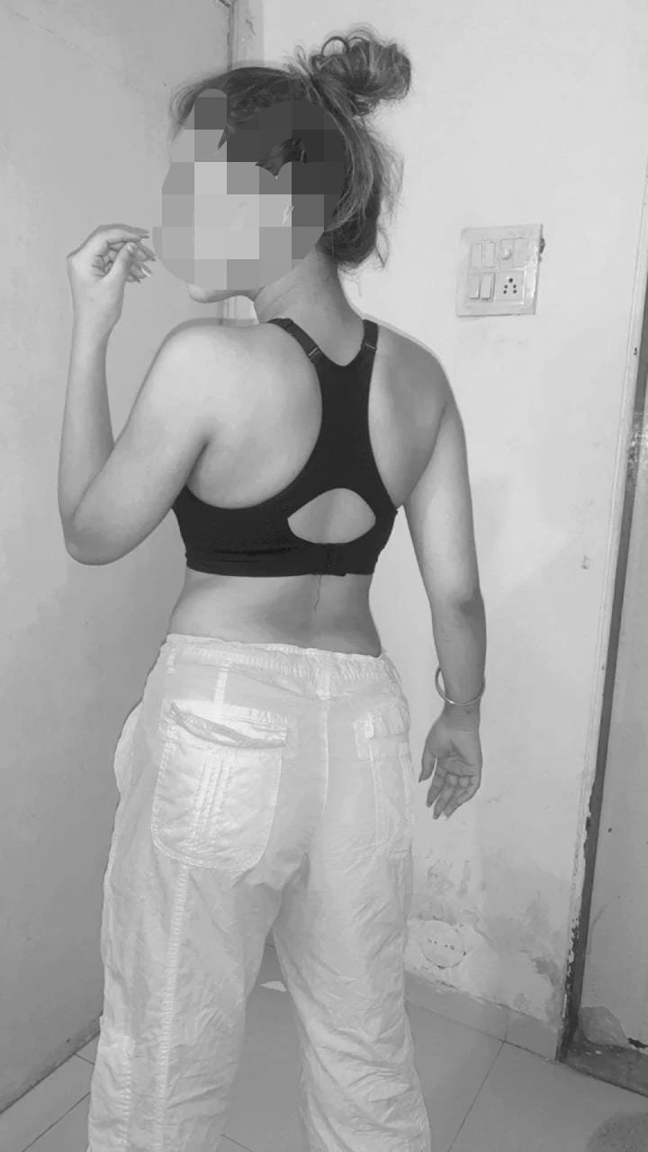 Aditi Thakur 21(independent ) – Indian escort in Mumbai — 10 / 11