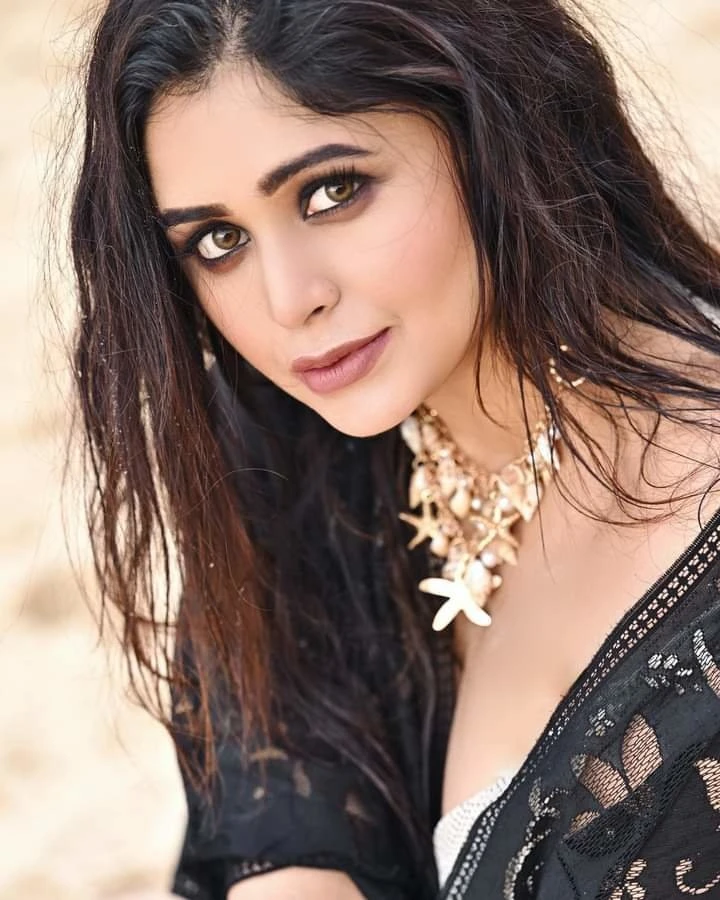 Vip Hyderabad Escort Girls – Indian escort in Hyderabad — 2 / 5