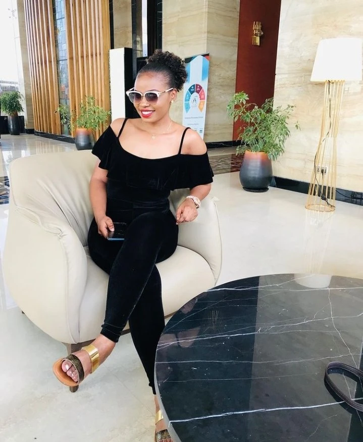 Val – Tanzanian escort in New Delhi — 2 / 4