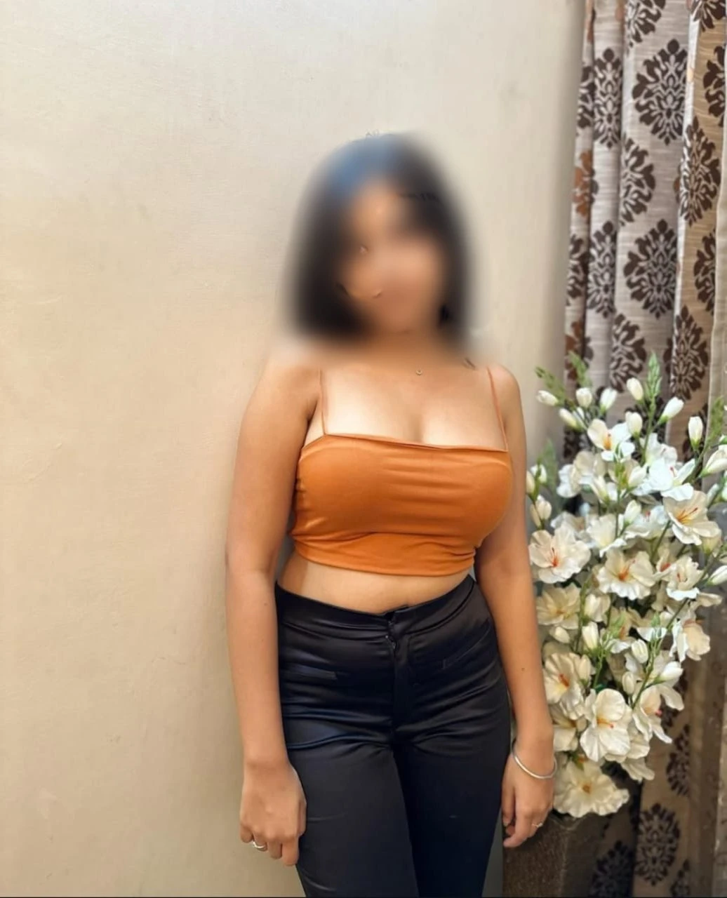 Meenakshi Roy – Indian escort in Kolkata — 3 / 5