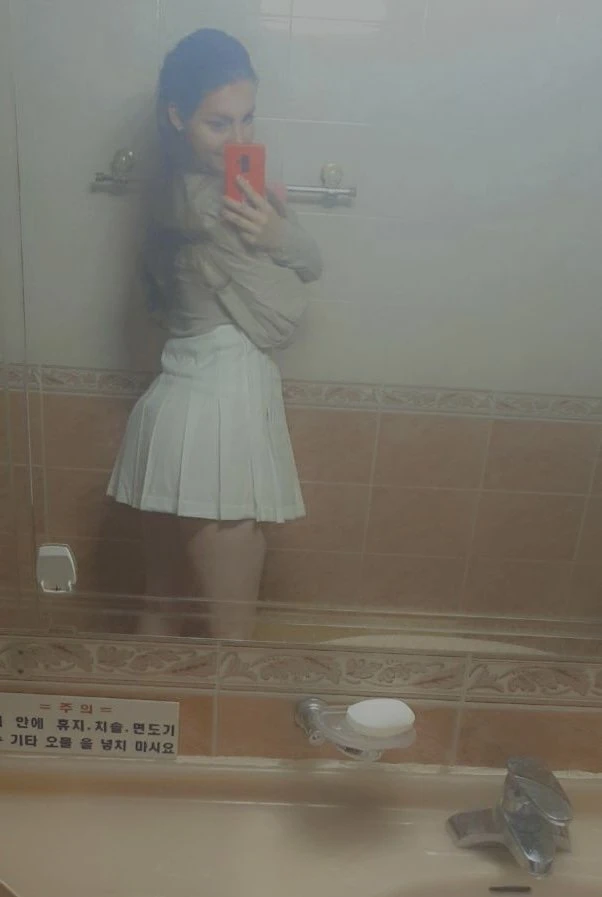 Jolie – Dutch escort in Seoul — 2 / 7