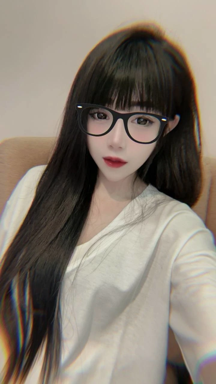 Bé của tôi – Vietnamese escort agency in Ho Chi Minh City — 2 / 7