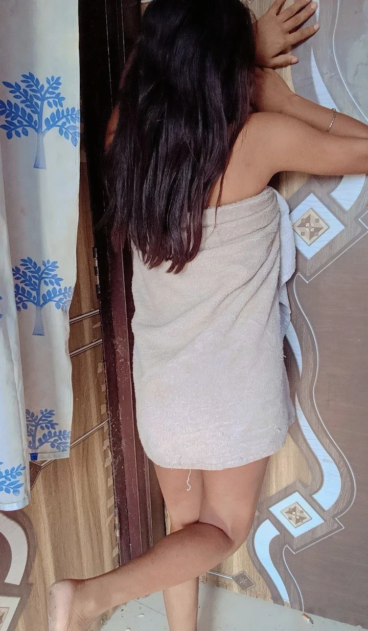 Nidhi – Indian escort in New Delhi — 5 / 13