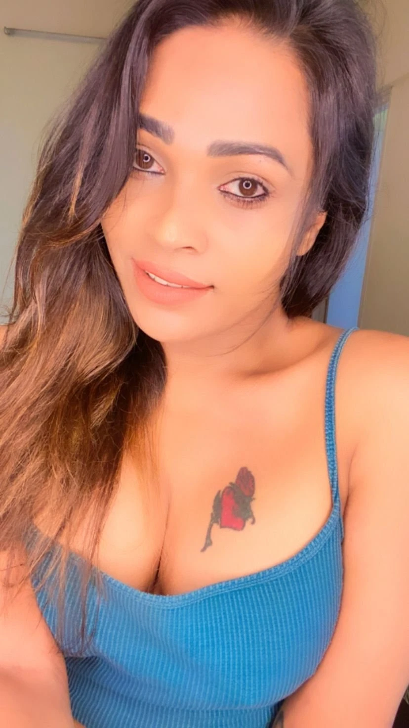 Miss Mehak – Indian escort in Mumbai — 3 / 14