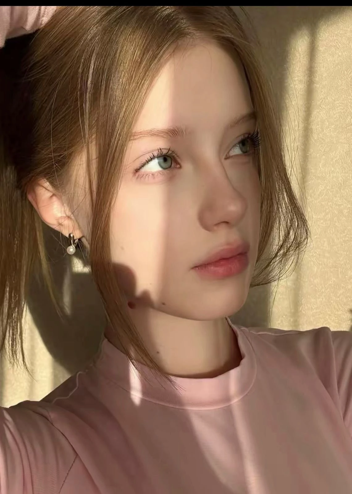 Sara – Russian escort in Montenegro — 2 / 5