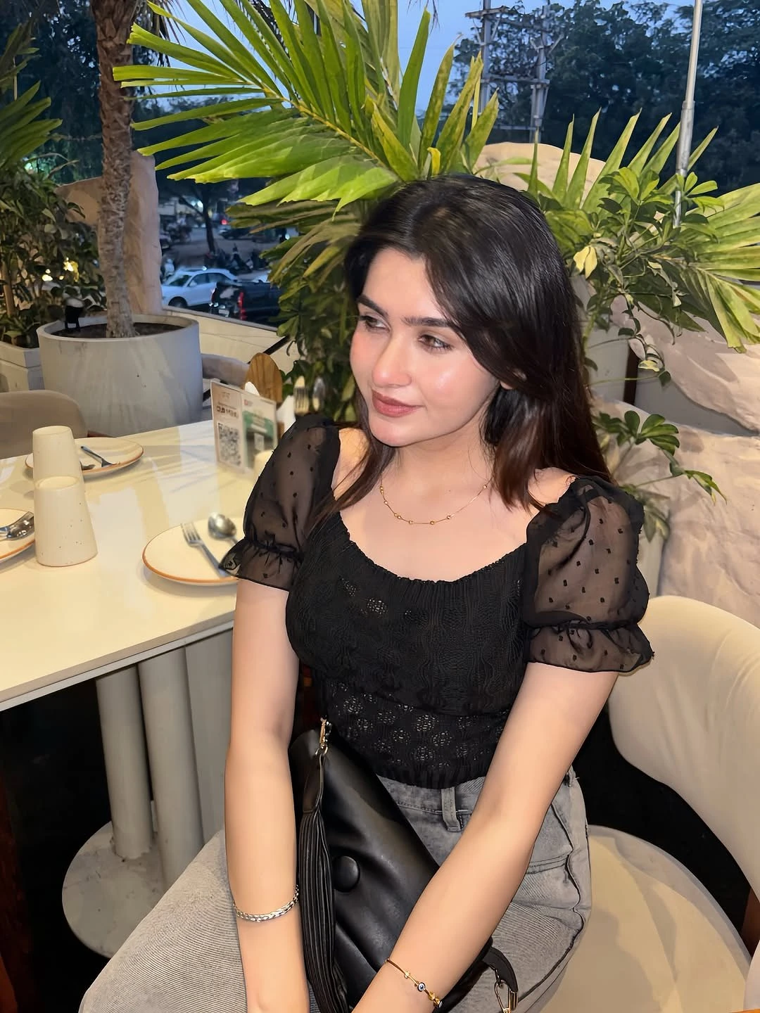 Charita – Indian escort in Shimla — 3 / 5