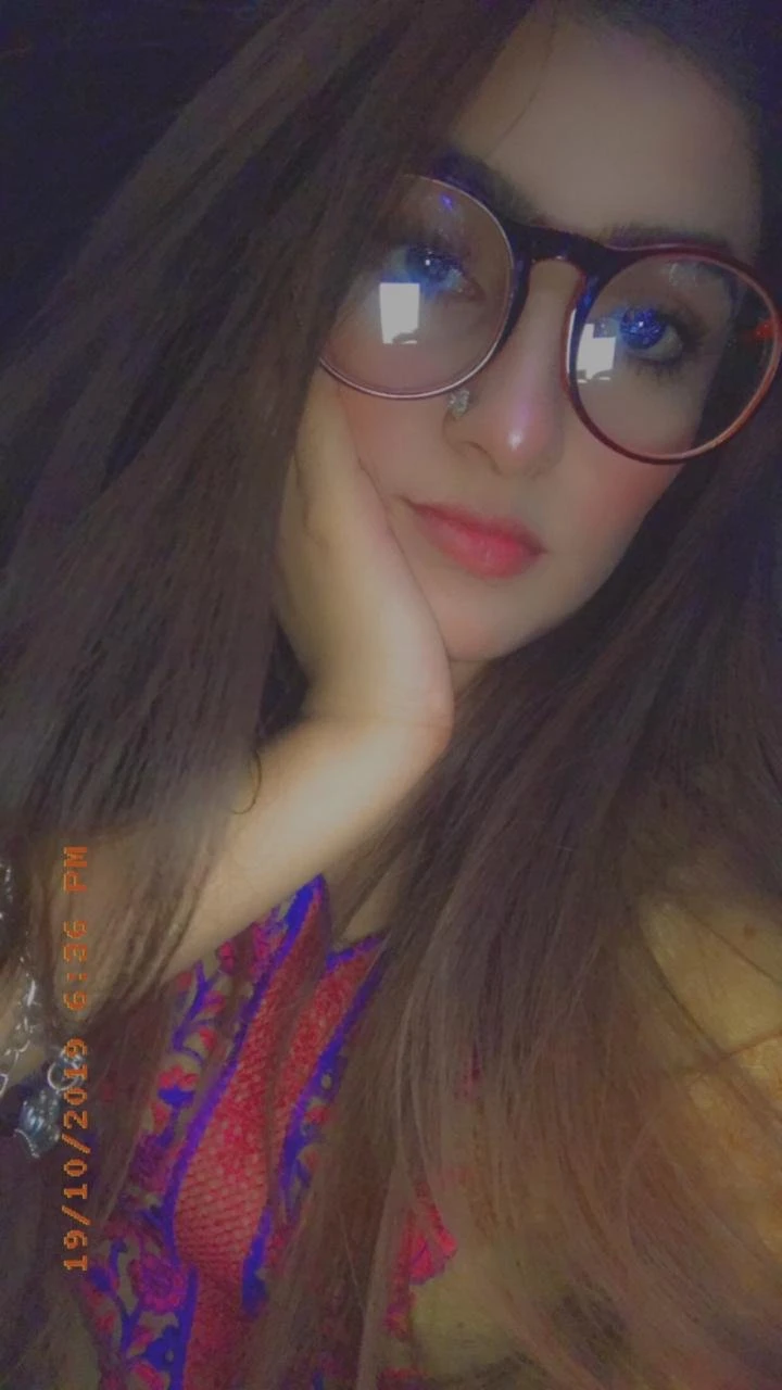 Naina Model – Pakistani escort in Lahore — 2 / 3
