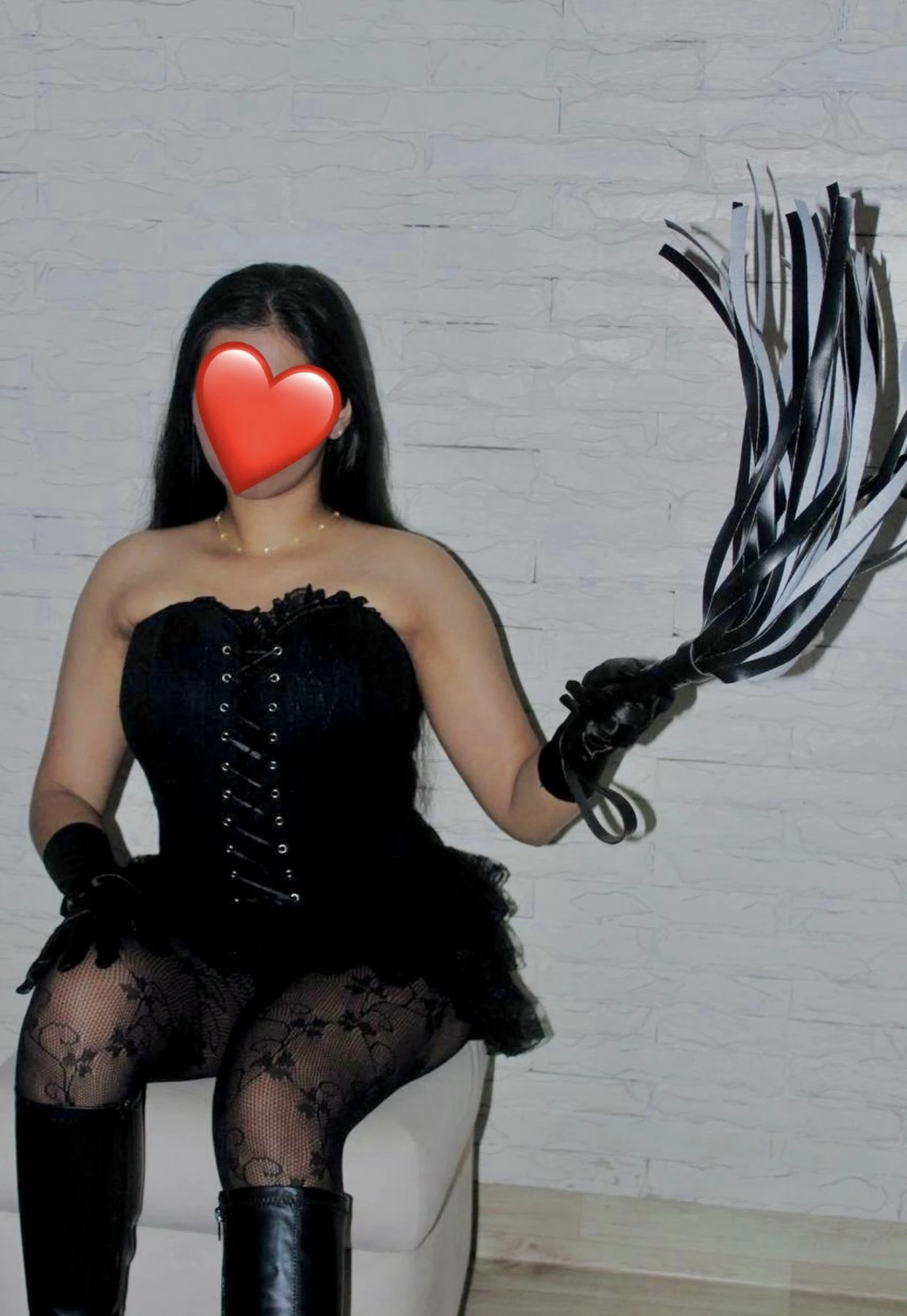 Miss Anusha Indep. (Real Meets & Online) – Indian escort in New Delhi — 11 / 13