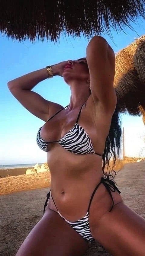 Tina 🤍 – Russian escort in Beirut — 18 / 19