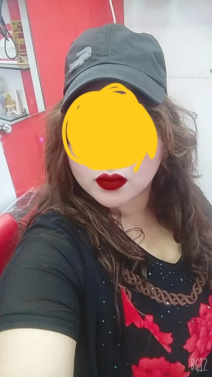 Angel Thakur RealMeet @ Camshow – Indian escort in New Delhi — 2 / 16