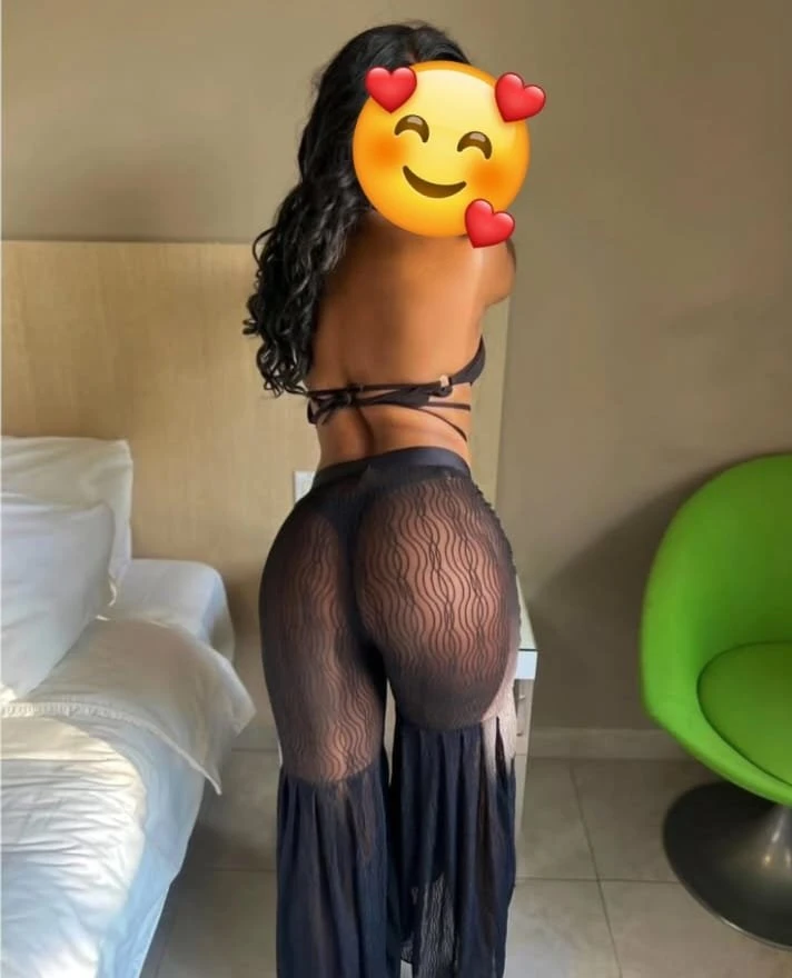 Shira (Madipakkam Chennai) – South African escort in Chennai — 3 / 5
