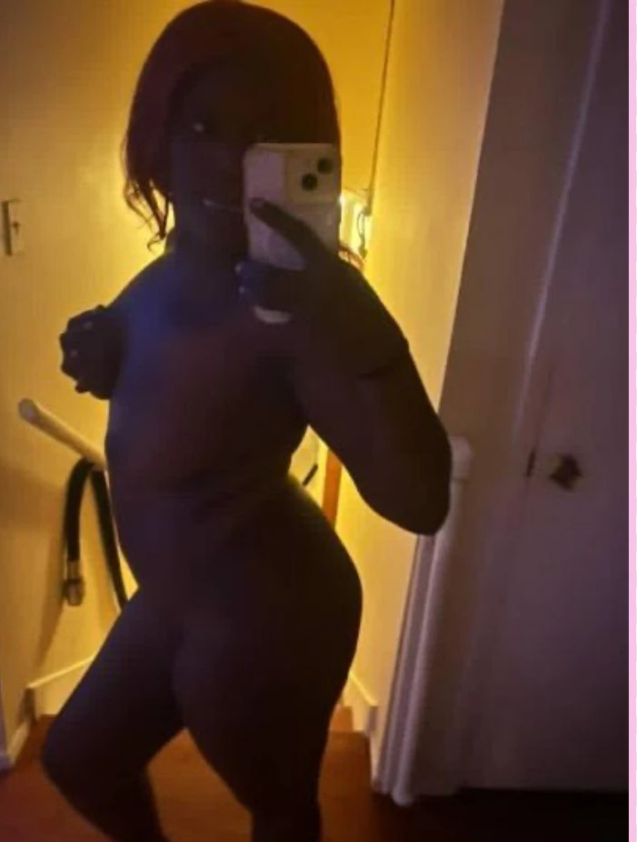 Pepper – Ghanaian escort in Surat — 4 / 5