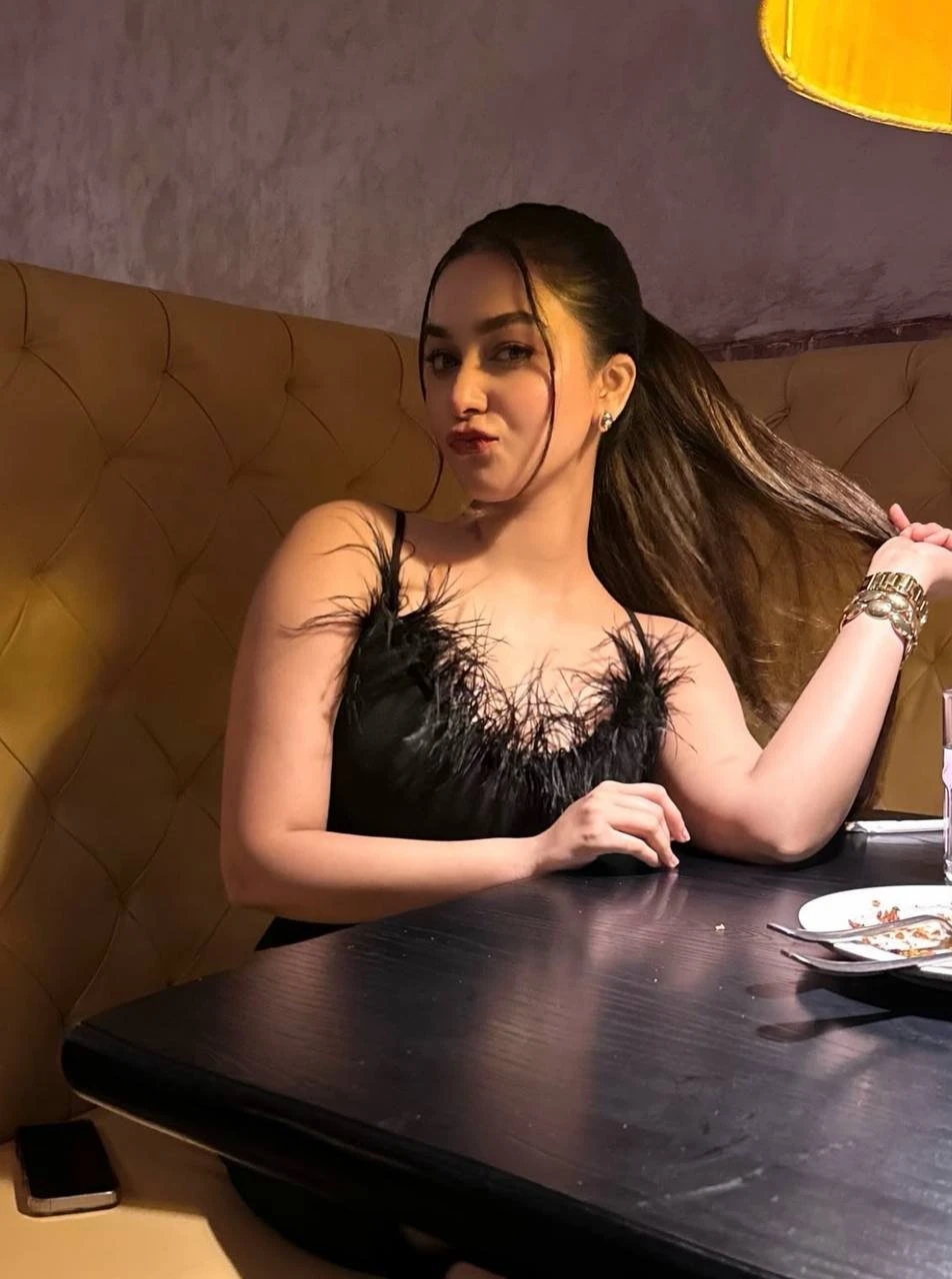 🧿 HELLO GUYS MY NAME IS JOSHNA LIVE NI – Indian escort in Pune — 4 / 5