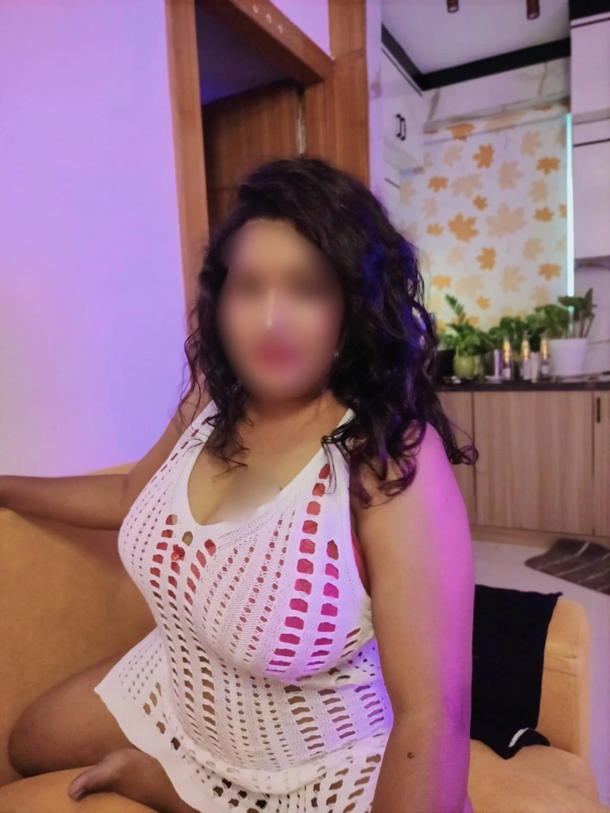 Dee – Indian escort in Hyderabad — 3 / 7