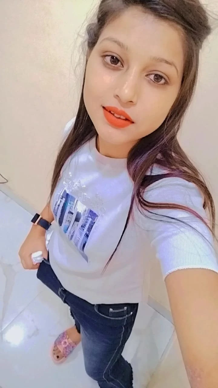 Ayesha khan – Indian escort in New Delhi — 1 / 4
