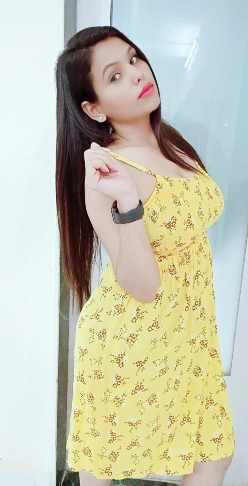 Mahi Patel – Indian escort in Mumbai — 1 / 4
