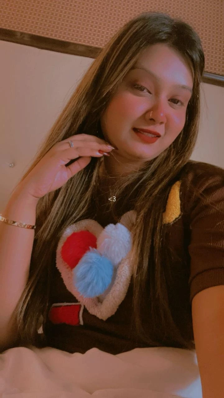 Riya Sharma Escort Service – Indian escort in Jaipur — 1 / 5