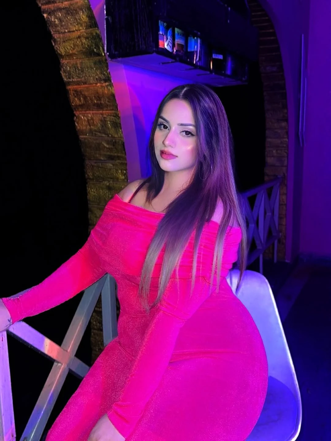 Divyanshi – Indian escort in Pune — 4 / 5