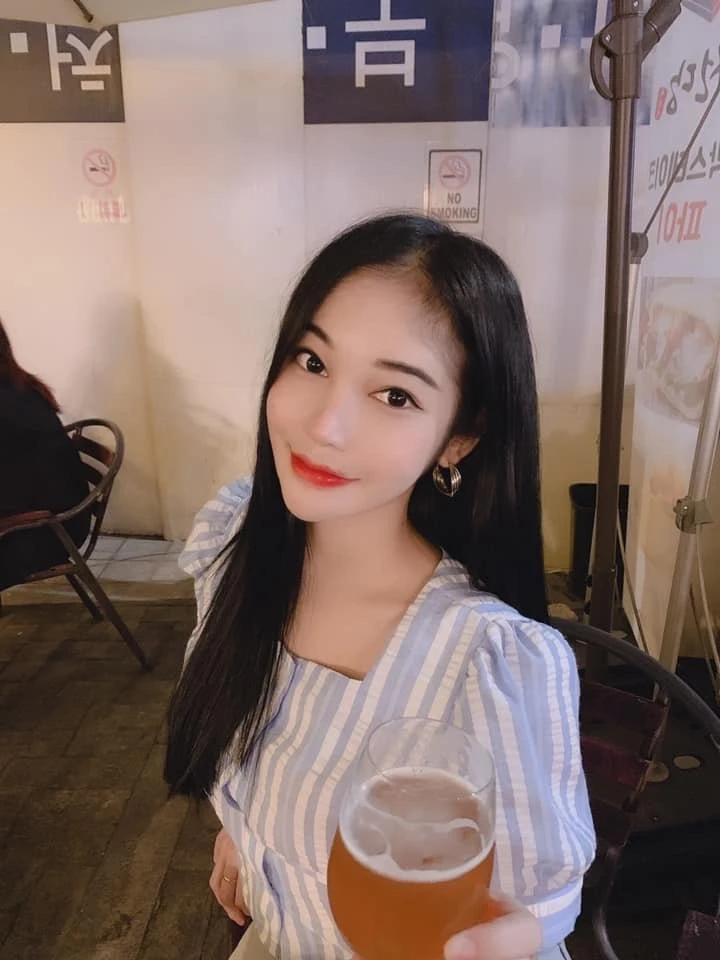 YUJIN MIDA – North Korean escort in Seoul — 8 / 10