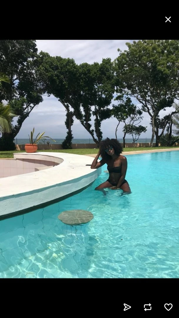 Petite in Singapore – Angolan escort in Monaco — 4 / 5