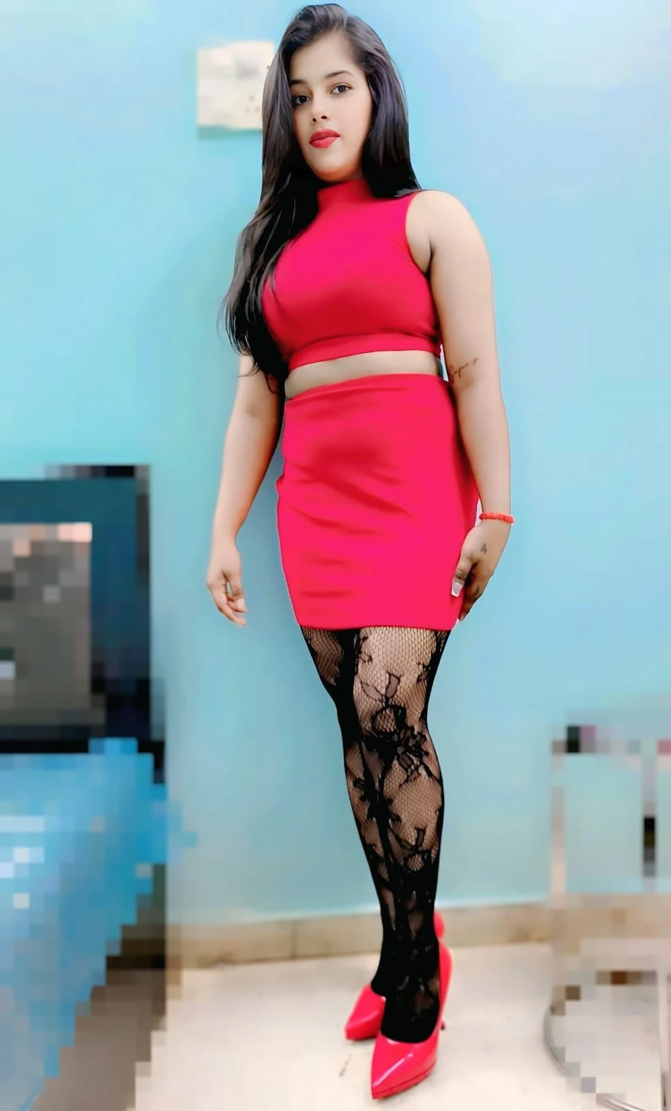 Real Meet and Live Cam – Indian escort in Mumbai — 5 / 12