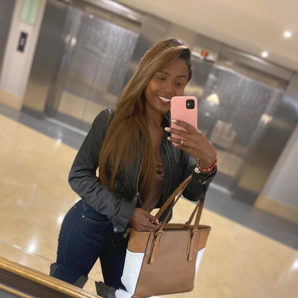 Luna – Cuban escort in Malta — 13 / 15