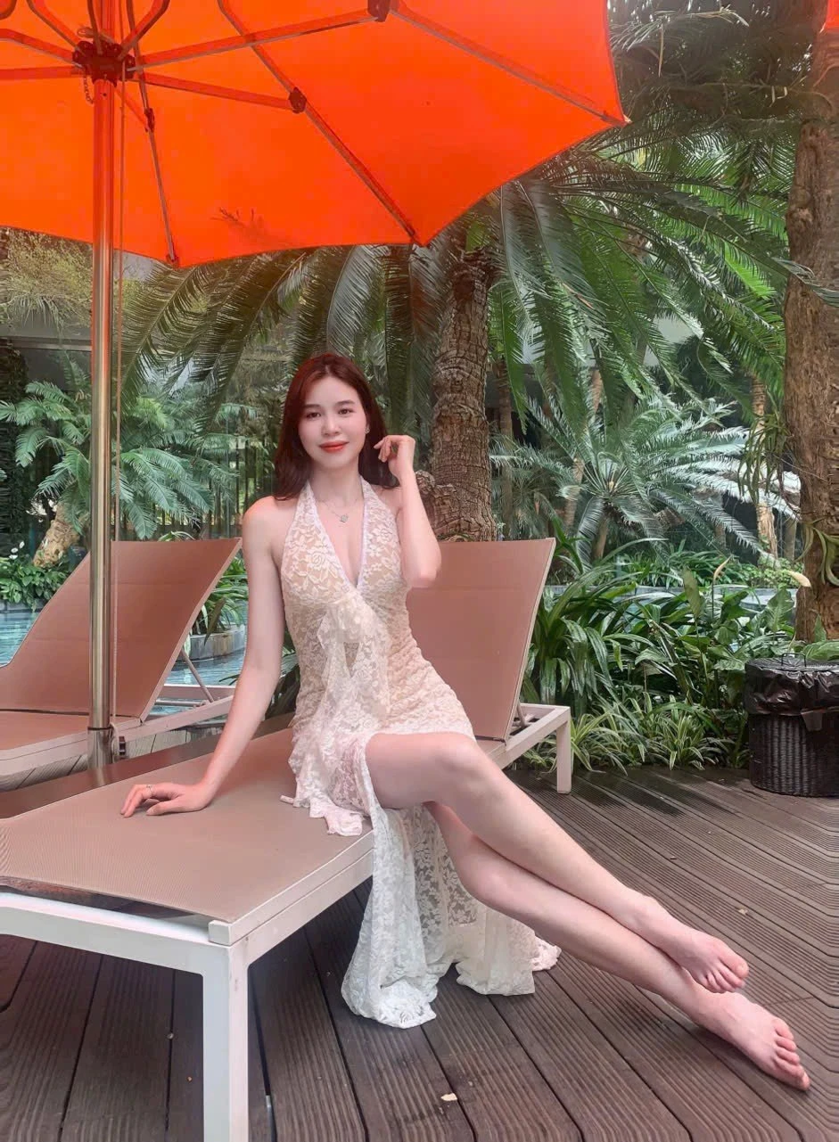 Tina – Vietnamese escort in Pune — 12 / 13