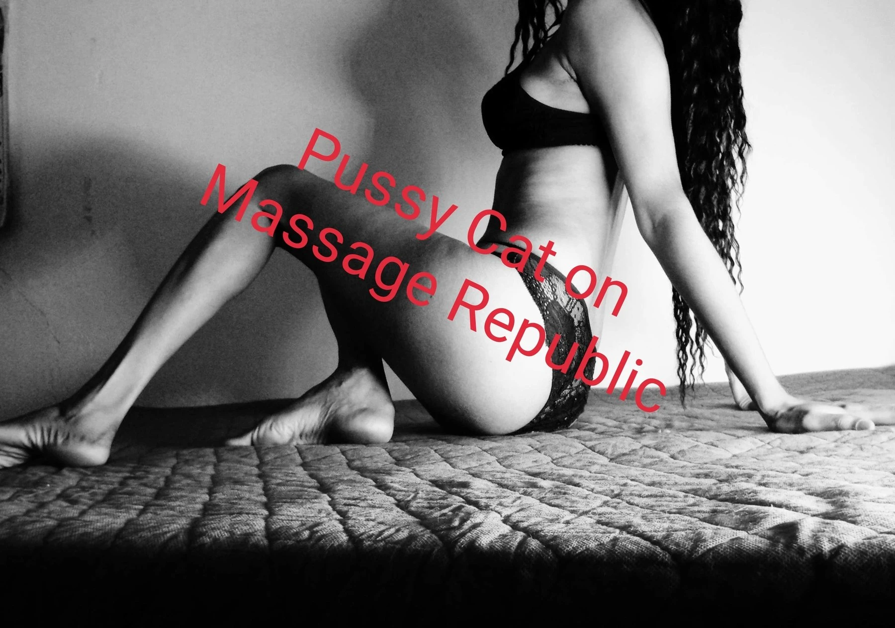 Pussy Cat – Sri Lankan adult performer in Colombo — 9 / 31