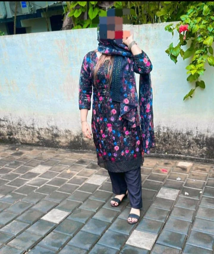 Muslim girl sara. Vip – Sri Lankan escort in Colombo — 2 / 4
