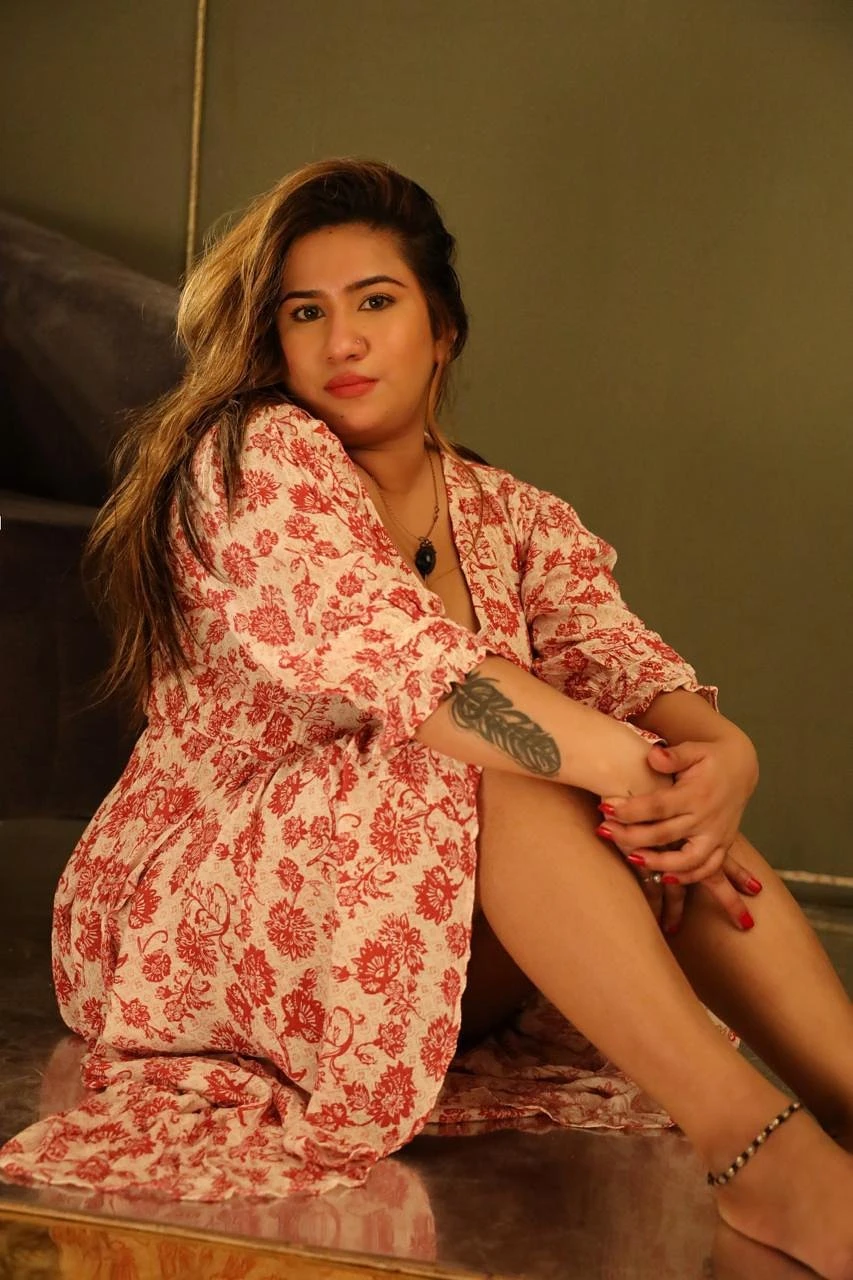 Soumya – Indian escort in Mumbai — 1 / 7