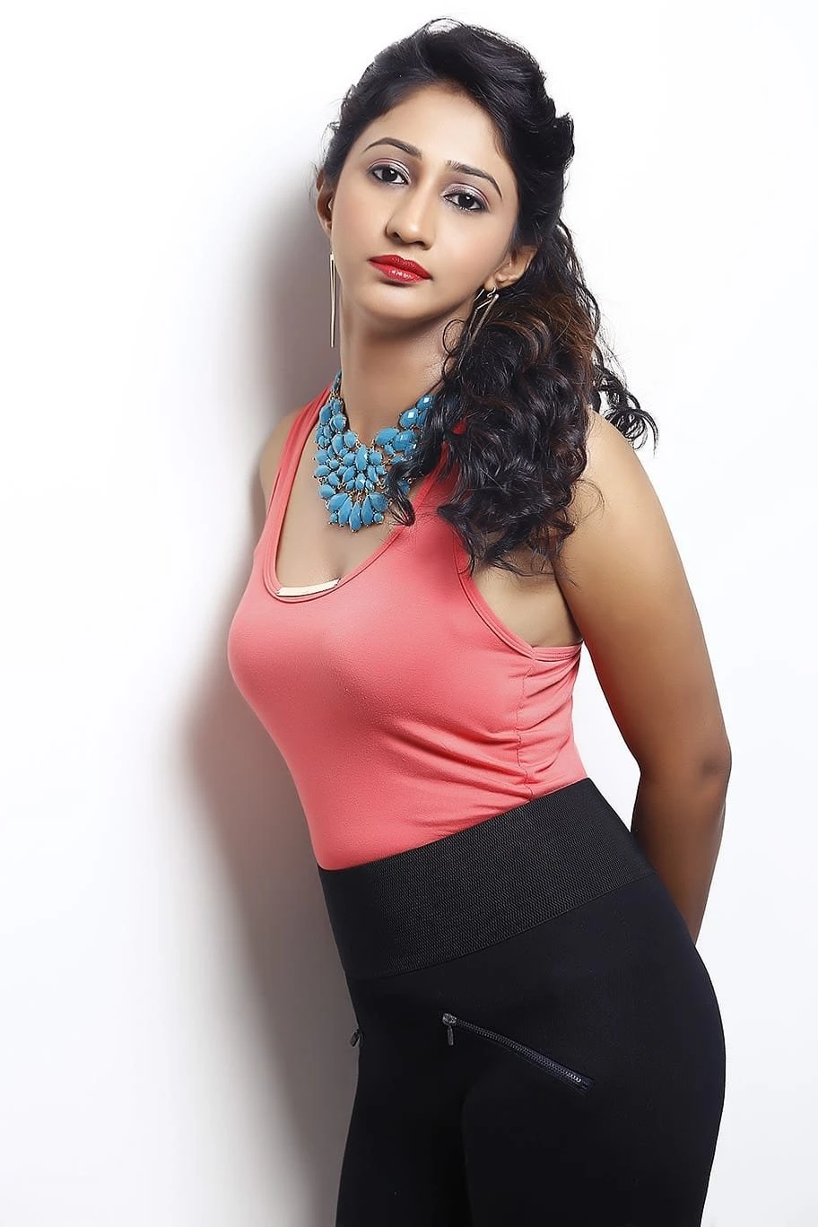 Anjali – Indian escort in Mumbai — 2 / 3