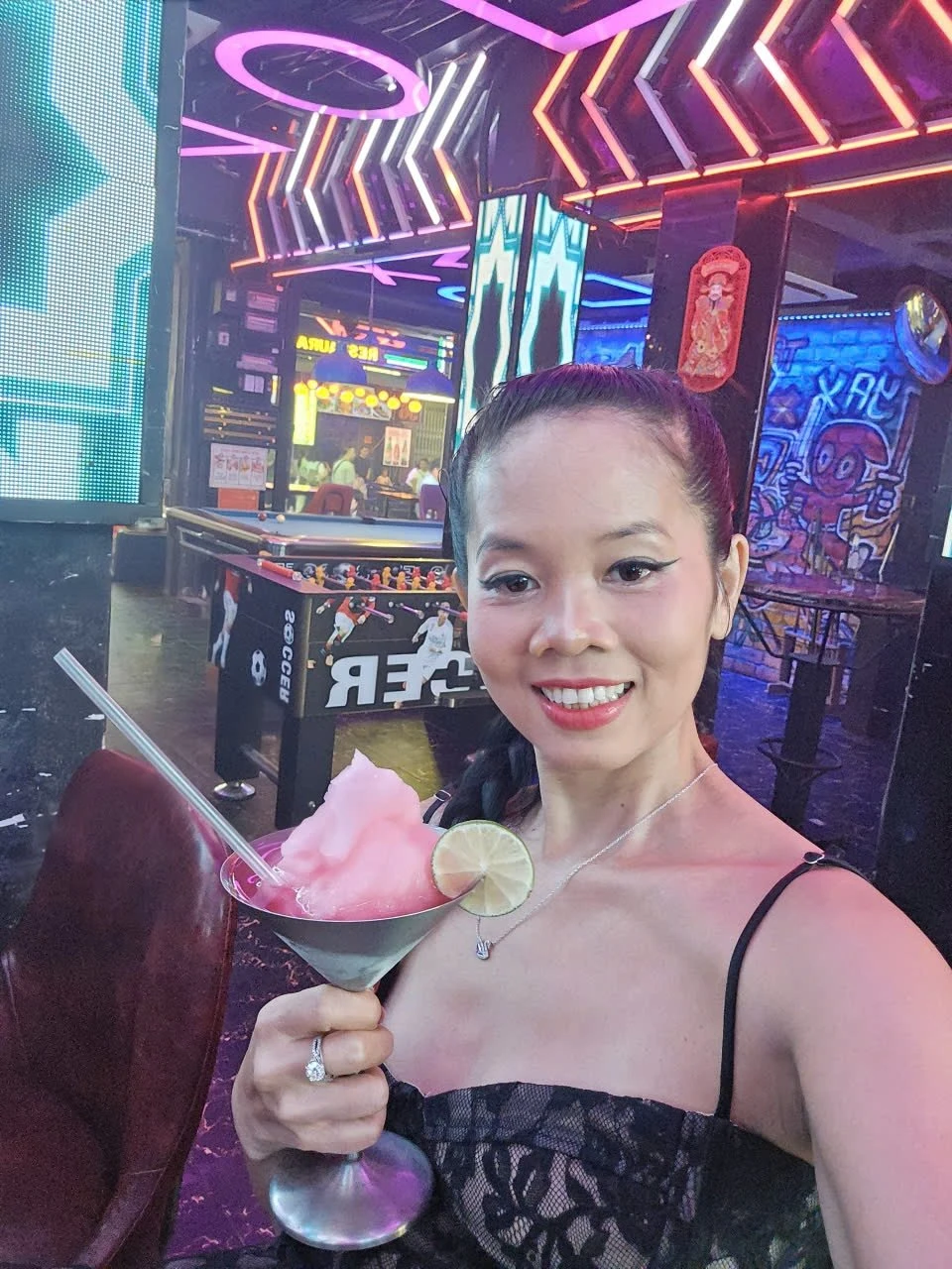 Angel – Vietnamese escort in Ho Chi Minh City — 10 / 22