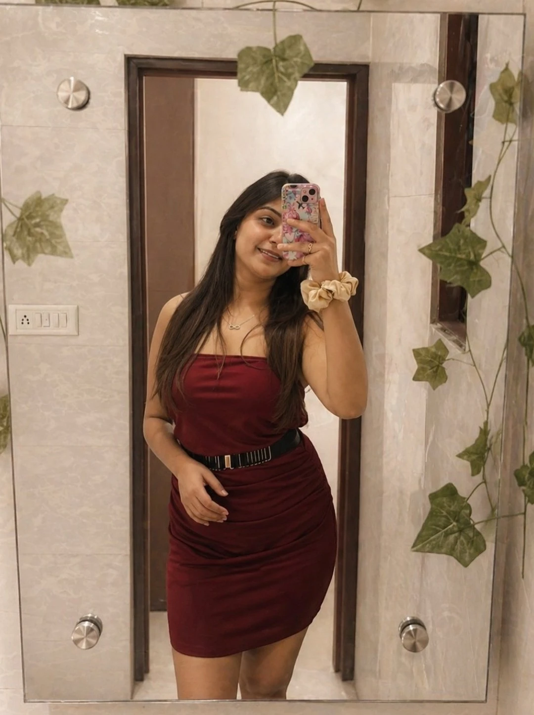 Neha – Indian escort in Indore — 2 / 4