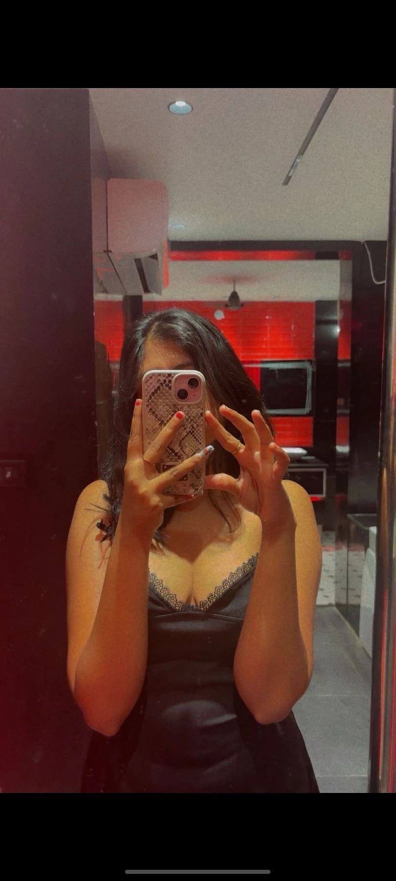 Arohi Mistress – Indian dominatrix in New Delhi — 5 / 8