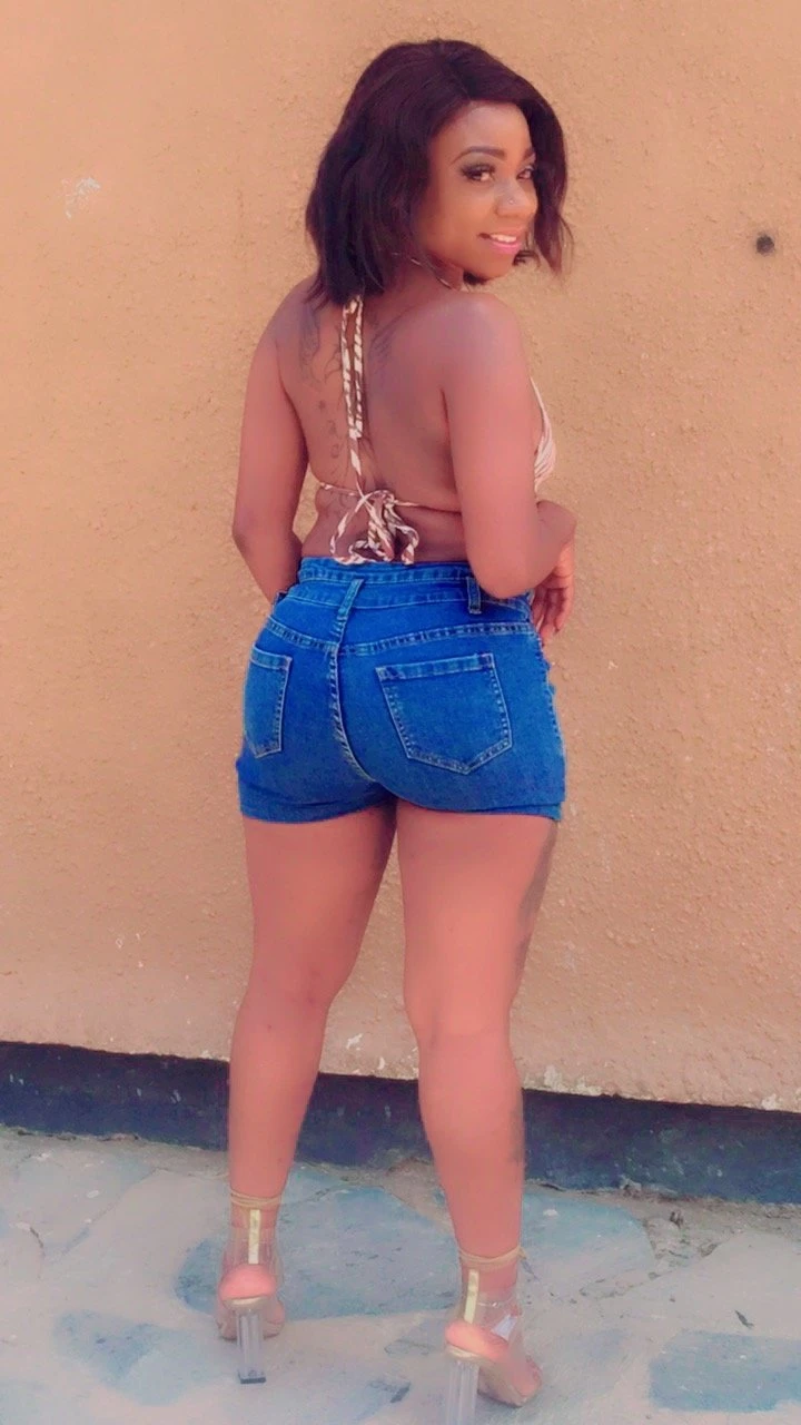 Kay – Zambian escort in Lusaka — 2 / 4