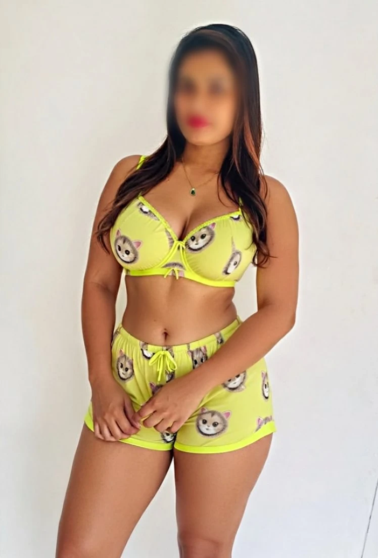 Ishu Meet up & CAM – Sri Lankan escort in Colombo — 20 / 23