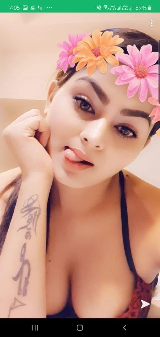 Anajali Patel – Indian escort in Mumbai — 4 / 5