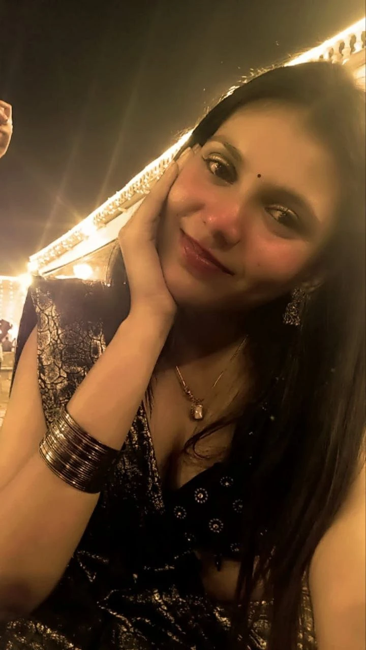 Riya Vc and Meet – escort in Kolkata — 2 / 4