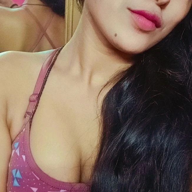 Valentina Cam – Indian escort in Mumbai, Escort, Mumbai