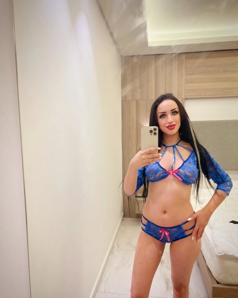 Monica – Lebanese escort in Beirut — 3 / 9