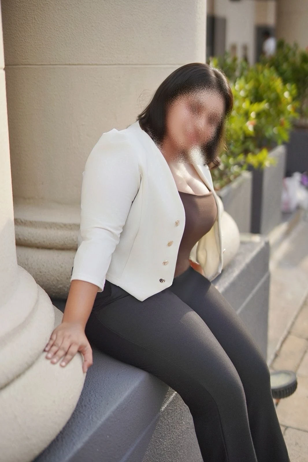 A Fresh Teen & Sweet Curves – Sri Lankan escort in Colombo — 4 / 5
