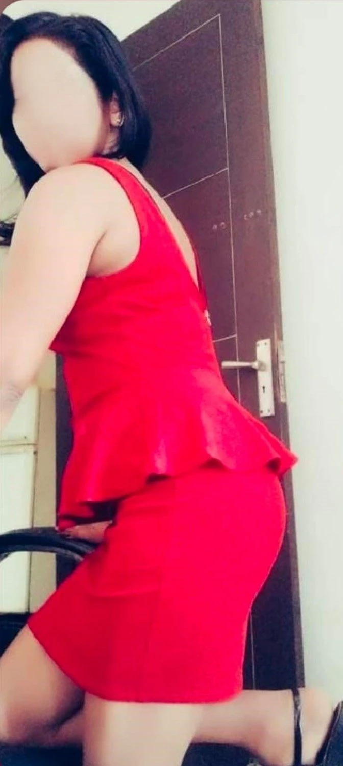 Meethi – Indian escort in New Delhi — 10 / 16